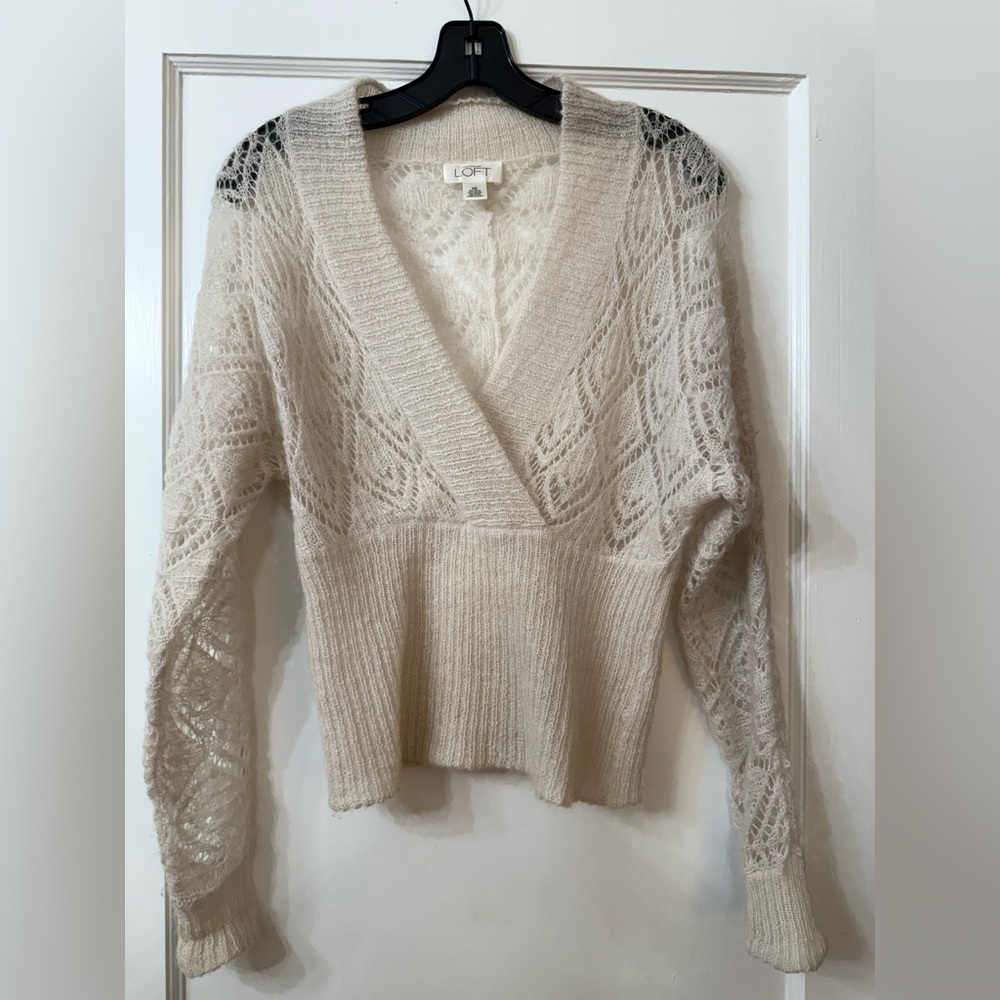 Ann Taylor LOFT cream mohair blend pointelle sweater size XS